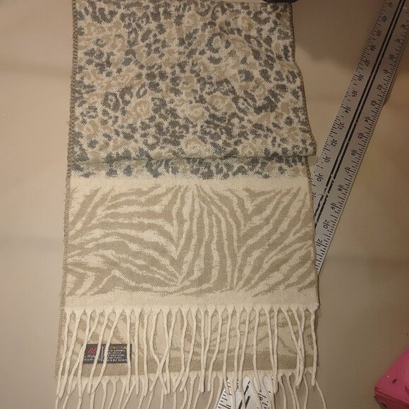 V Fraas Beige Animal Print Scarf Germany Cashmink Fringe 52 by 11 Knit Hat Bonus - Picture 10 of 10